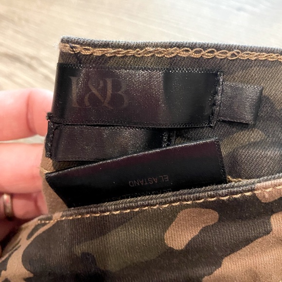 L&B Flares- Camo size 6 - Picture 2 of 2